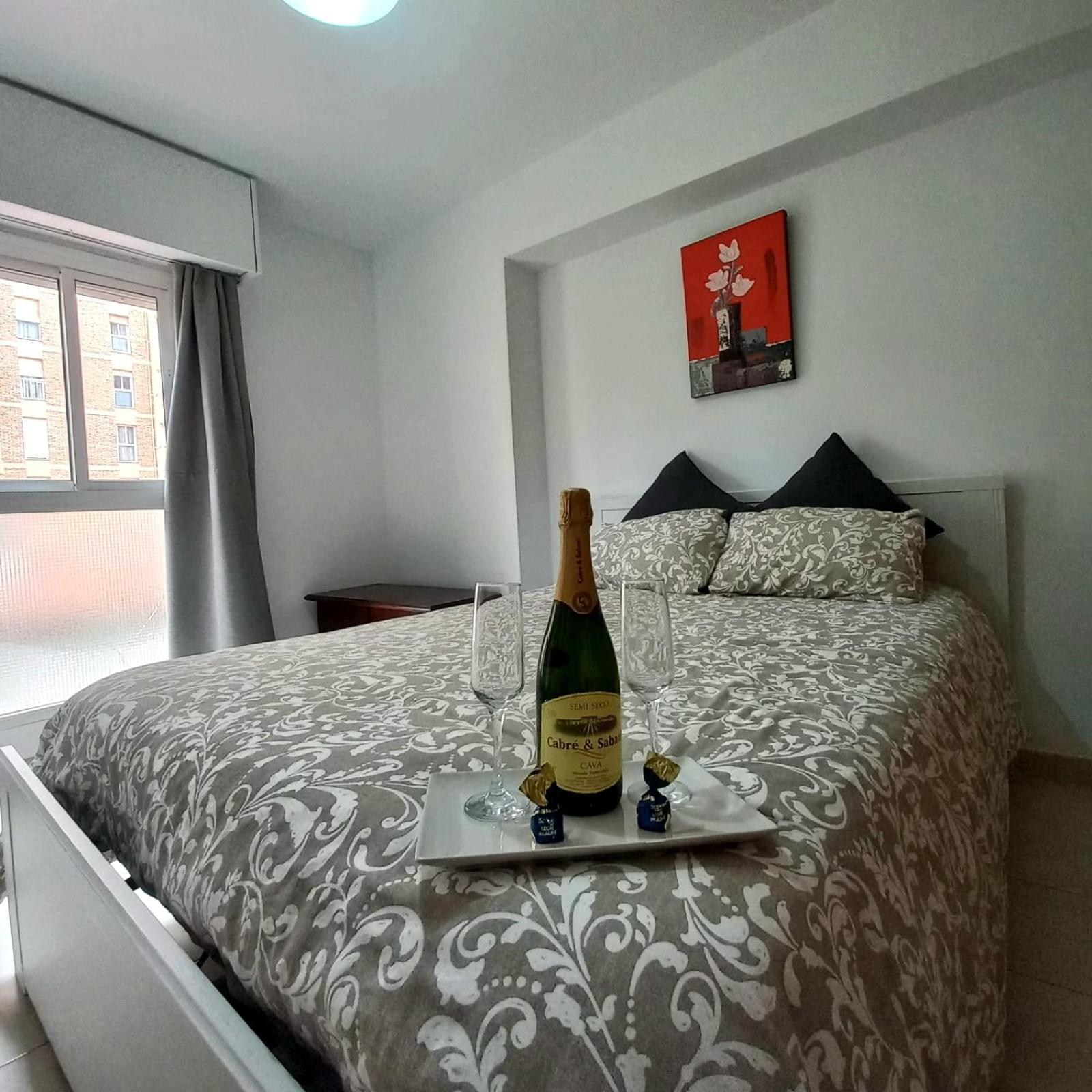 Apartamento Vacacional Costa Del Sol 贝纳尔马德纳 外观 照片